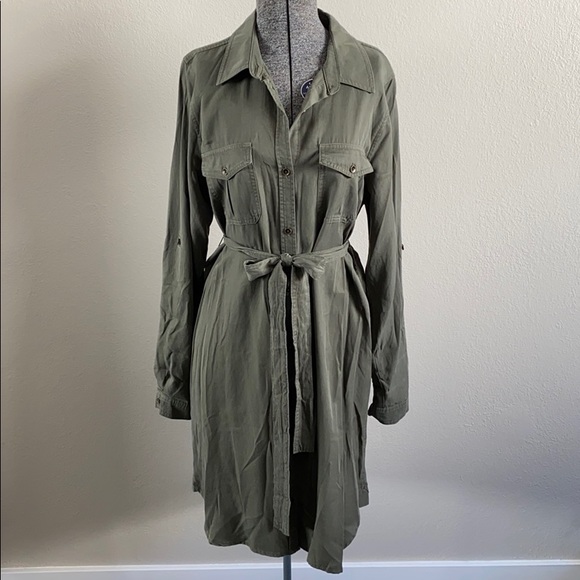 Universal Thread Dresses & Skirts - NWT UNIVERSAL THREAD Green Shirt Dress